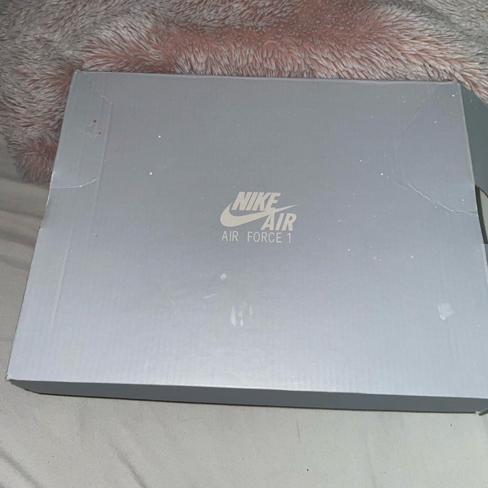 AIR FORCE 1. - Picture 5 of 5